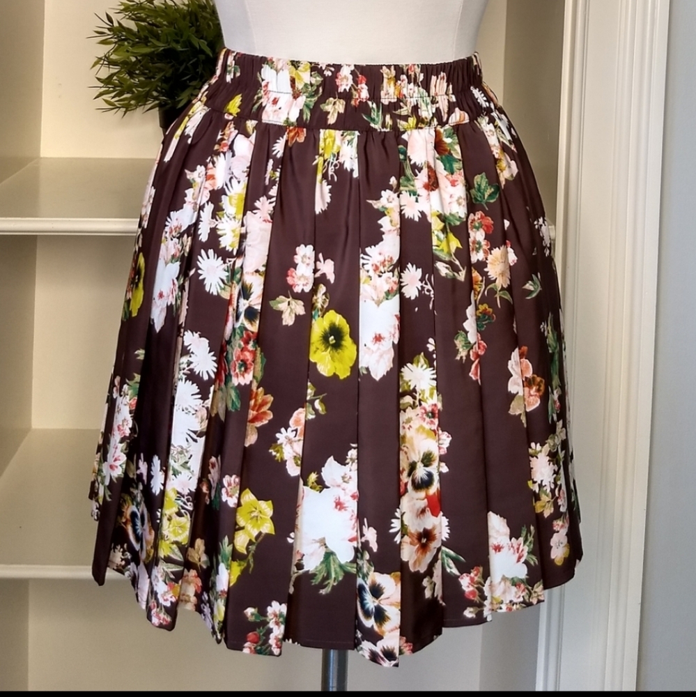 FLORAL Skirt Medium Princess Vera Wang